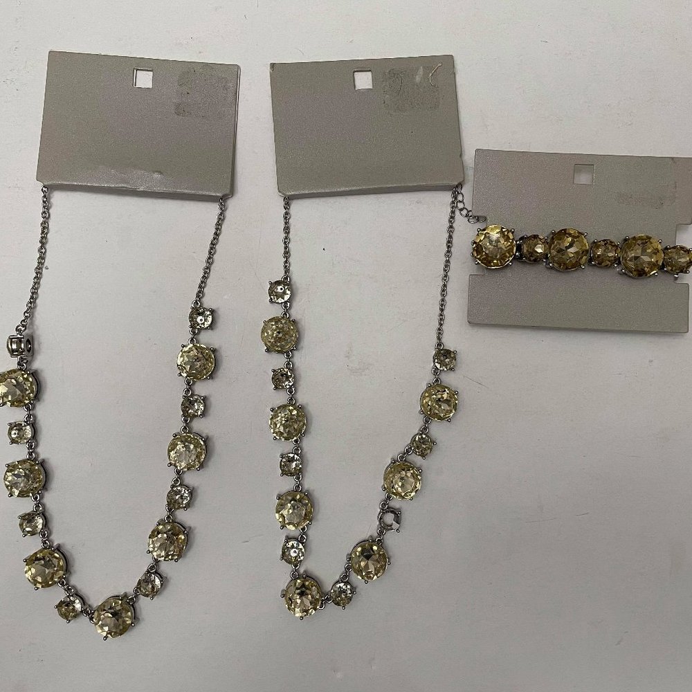 NWT- 3 pieces of costume jewelry